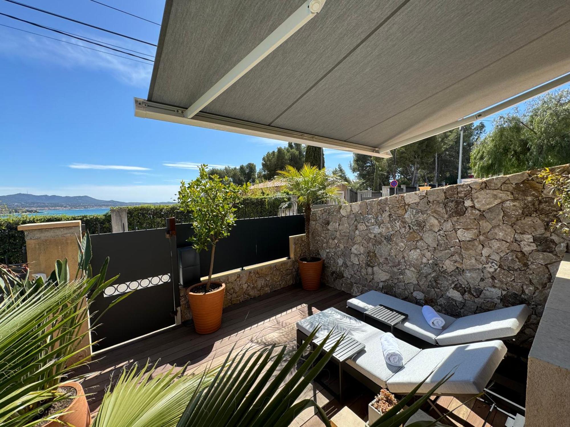 Confortable T2 Vue Mer Avec Terrasse Amenagee Et Parking Prive, Plage Et Port A Pied Sanary-sur-Mer Exterior photo