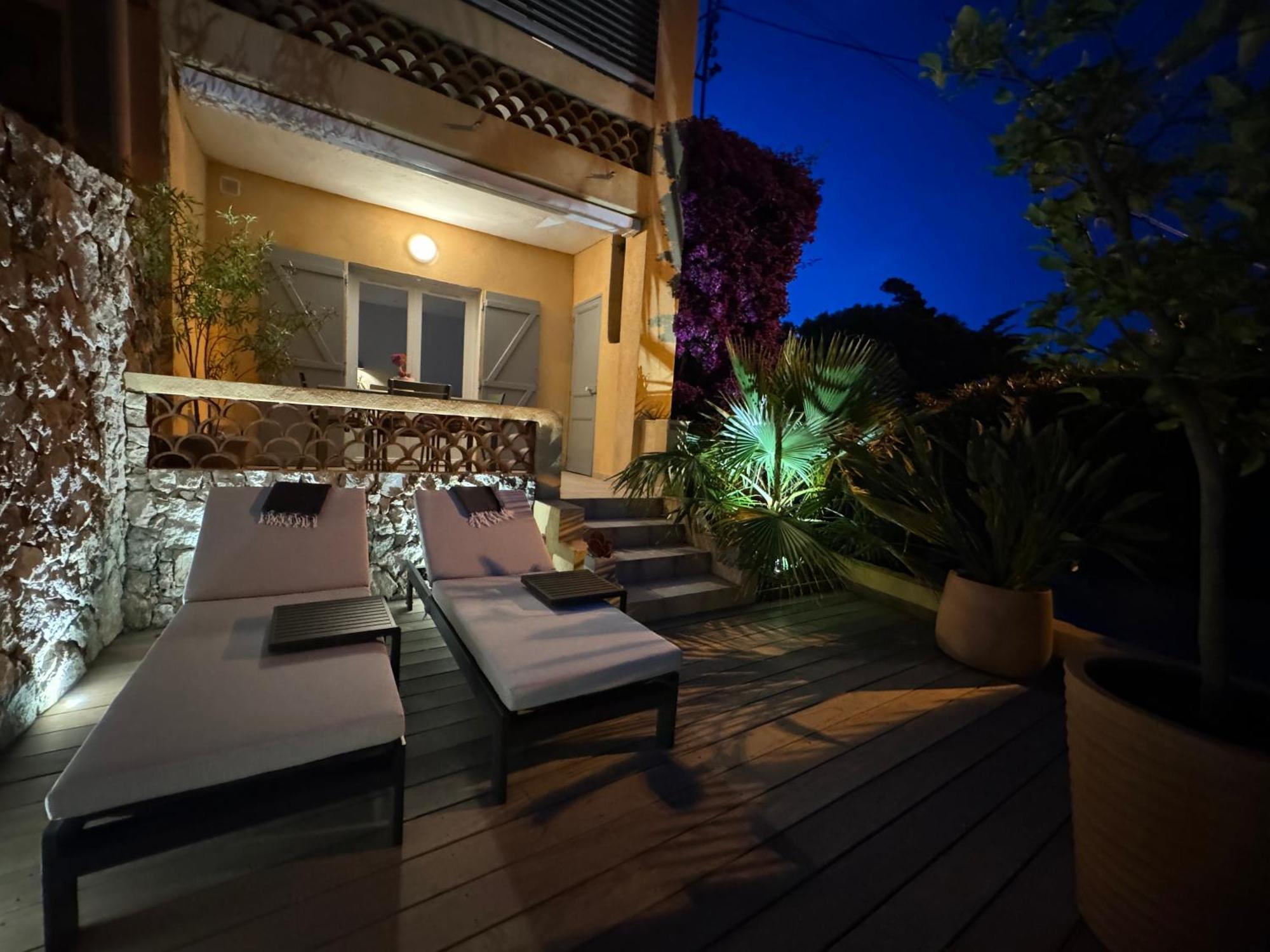 Confortable T2 Vue Mer Avec Terrasse Amenagee Et Parking Prive, Plage Et Port A Pied Sanary-sur-Mer Exterior photo